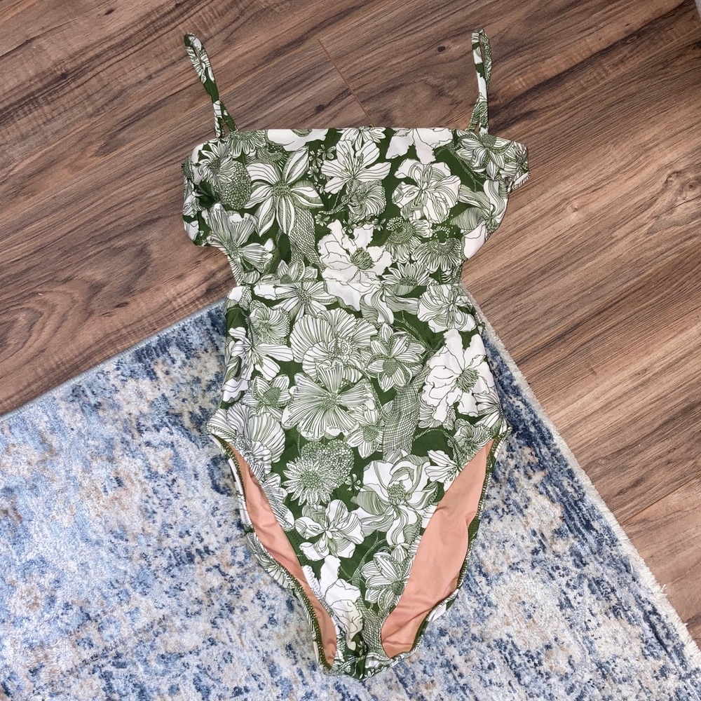 #63. 🆕 NWOT - J. Crew - Green & White Floral One-Piece Swimsuit